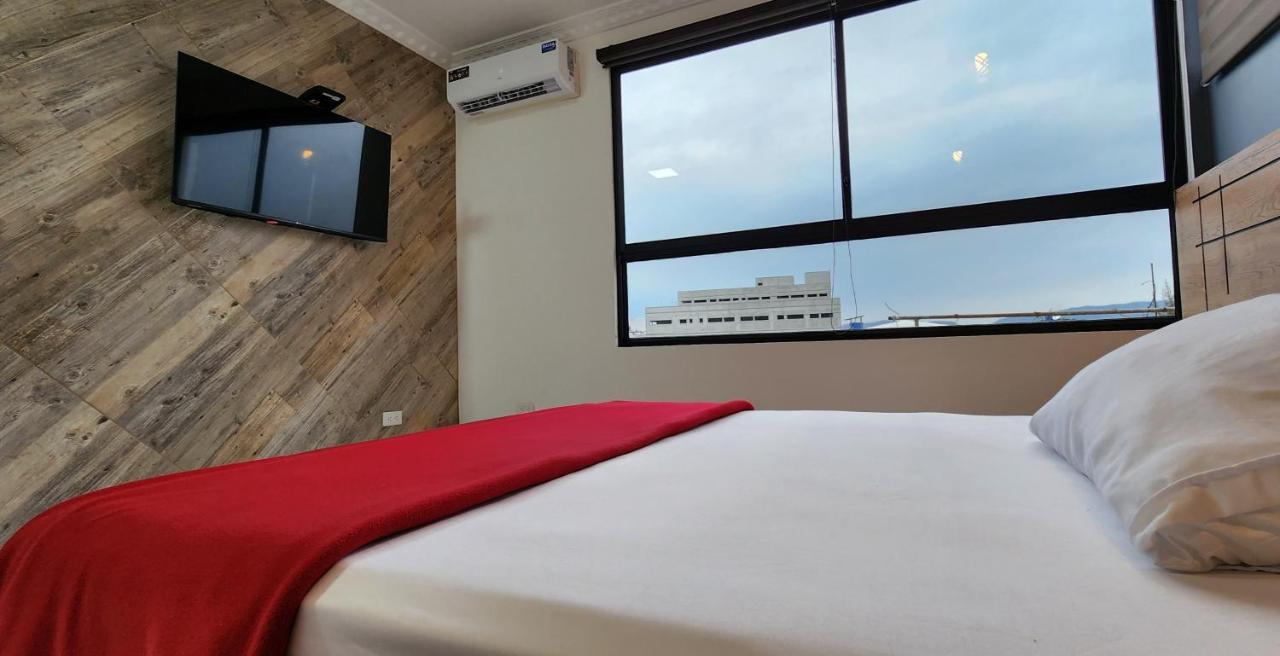 Hotel Murali - Cerca Del Aeropuerto De Guayaquil Exteriér fotografie