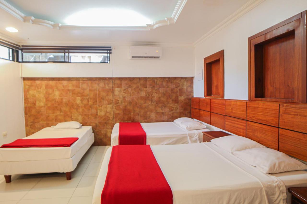 Hotel Murali - Cerca Del Aeropuerto De Guayaquil Exteriér fotografie